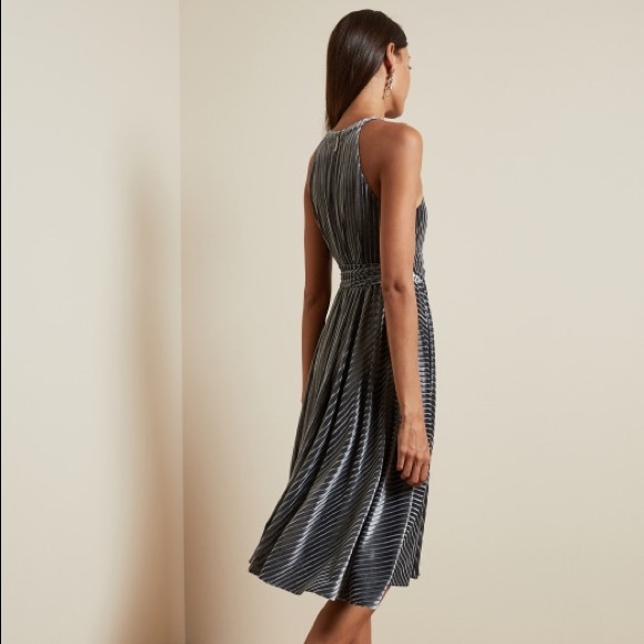 ✨SOLD✨Ted Baker Cyleste Velvet Wrap Dress - Picture 5 of 8